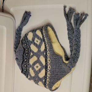 Azah Blue and Cream Wool Blend Winter Hat